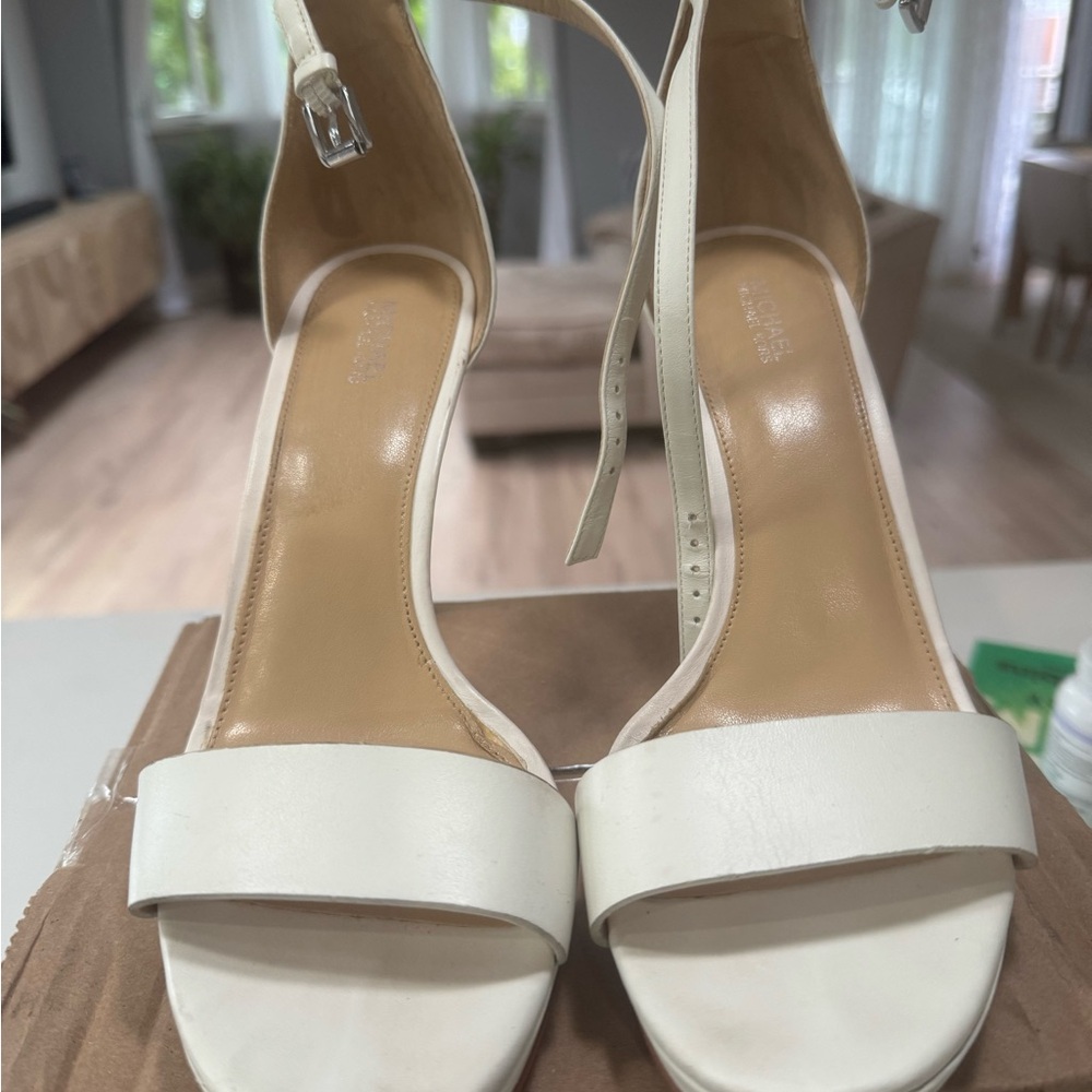 Michael Kors Cream Heels